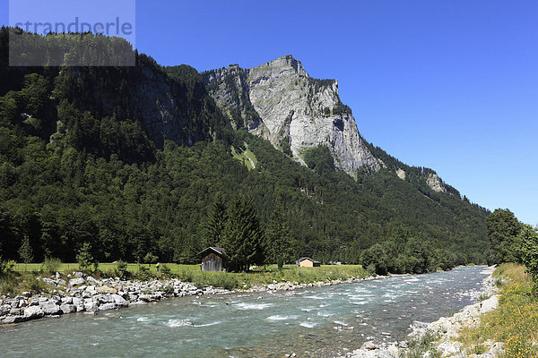 Berg Kanisfluh  Fluss Bregenzer Ach  Au  Bregenzer Wald  Bregenzerwald  Vorarlberg  Österreich  Europa