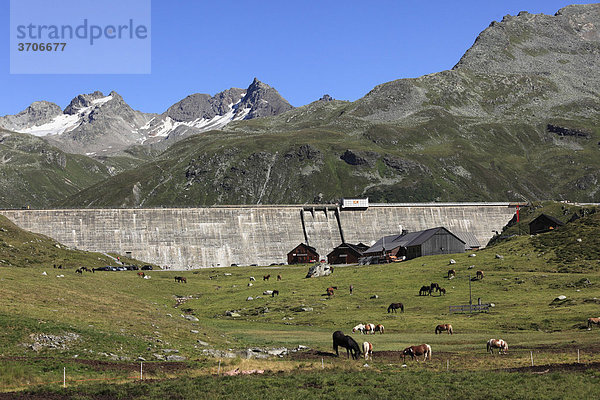 Staumauer von Silvretta-Stausee  Bielerhöhe  Großvermunt  Silvrettagruppe  Vorarlberg  Österreich  Europa