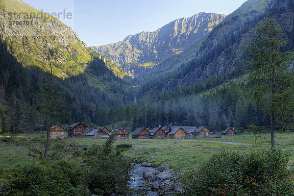 Hüttendorf im Göriachtal  Göriach  Lungau  Schladminger Tauern  Land Salzburg  Salzburger Land  Österreich  Europa