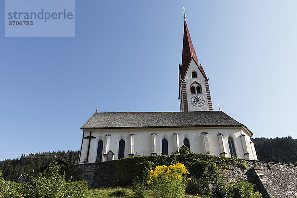 Kirche in St. Lorenzen im Lesachtal  Kärnten  Österreich  Europa
