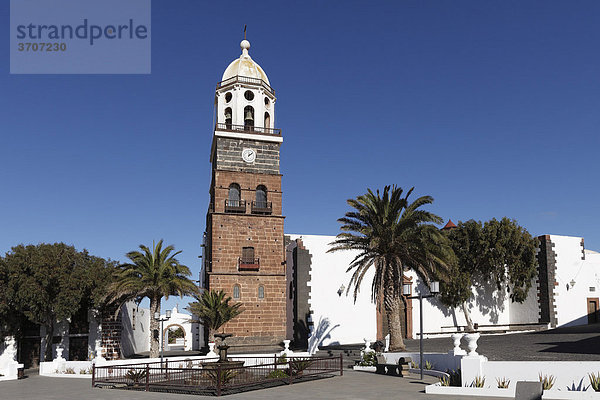 Pfarrkirche San Miguel  Plaza de la ConstituciÛn  Teguise  Lanzarote  Kanarische Inseln  Kanaren  Spanien  Europa