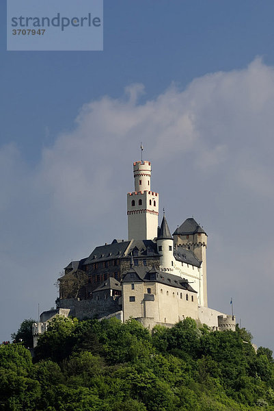 Marksburg  mittelalterliche Höhenburg im UNESCO-Welterbe Mittelrheintal  Rheinland-Pfalz  Deutschland  Europa