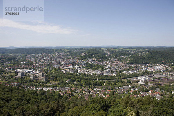 Blick vom Spiegelslustturm auf die Marburger Innenstadt  den Marburger Rücken und das Gladenbacher Bergland  Marburg  Hessen  Deutschland  Europa