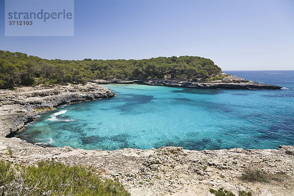 CalÛ des Burgit in der Bucht Cala MondragÛ  Naturschutzgebiet Parc Natural de MondragÛ  Mallorca  Balearen  Mittelmeer  Spanien  Europa