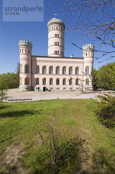 Insel Rügen Mecklenburg-Vorpommern Deutschland Jagdschloss Granitz erbaut durch Fürst Wilhelm Malte I. 1836 - 1846