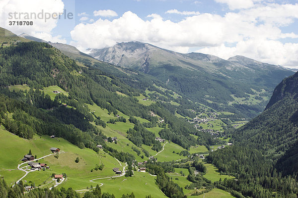 Blick auf Heiligenblut von der Sattelalm Kärnten Österreich