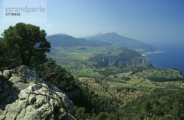 Blick über die Westküste von Mallorca  Spanien