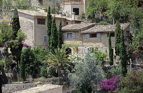 Typische Häuser in Deia auf Mallorca  Spanien