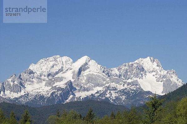 Blick von Wallgau zum Zugspitz-Massiv - Zugspitze Alpspitze Waxenstein - Oberbayern