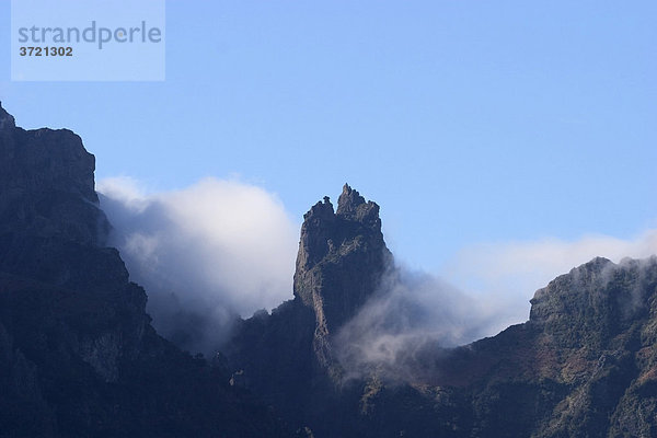 Pico das Torres - Blick von Balcoes Ribeiro Frio - Madeira