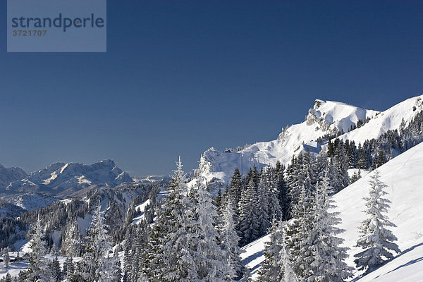 Zugspitze und Latschenkopf - Blick vom Brauneck - Isarwinkel Oberbayern