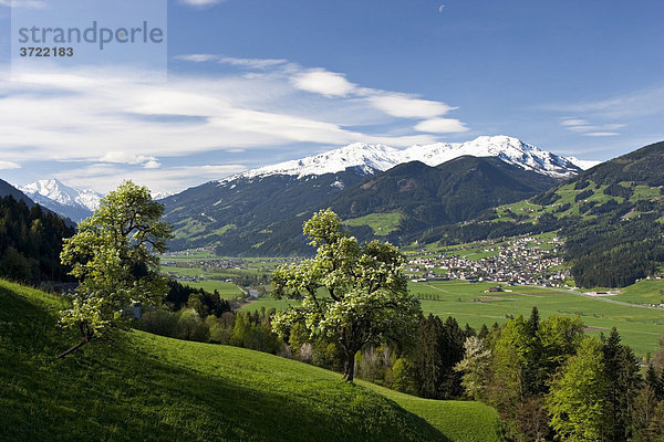 Zillertal mit Fügen Tirol Österreich