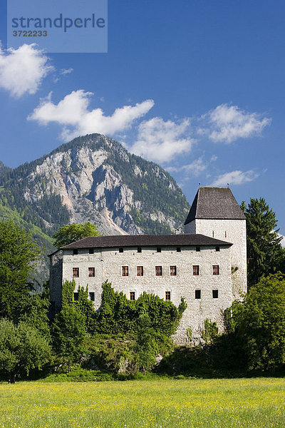 Schloss Lichtwarth bei Münster im Unterinntal Tirol Österreich