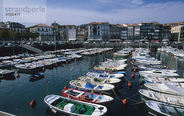 Spanien Baskenland - Bizkaia Lekeitio Hafen