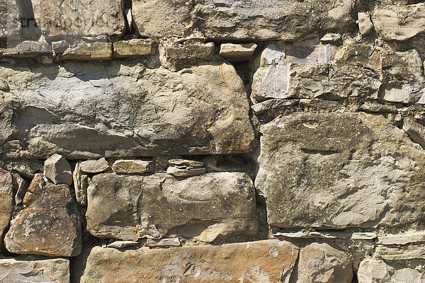 Naturstein-Mauer in Krkavce in Istrien - Slowenien