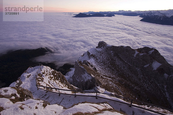 Windegg mit Rigi über den Wolken  Pilatus  Luzern  Schweiz