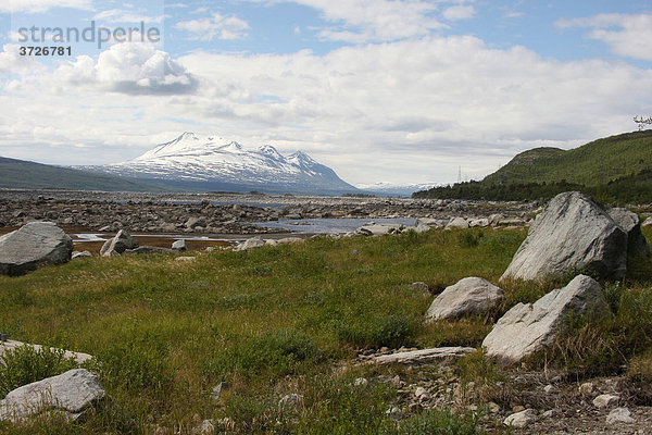 Landschaft im Stora Sjöfallet Nationalpark  Lappland  Schweden  Europa