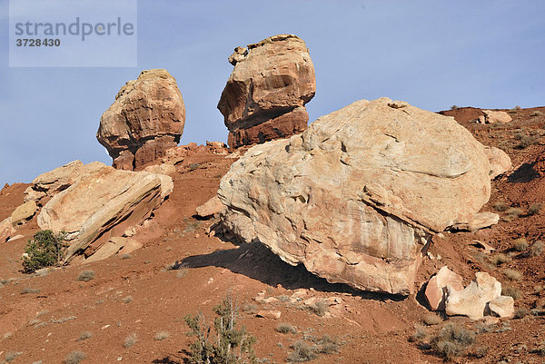 Twin Rocks am Highway 24  Capitol Reef National Park  Utah  USA