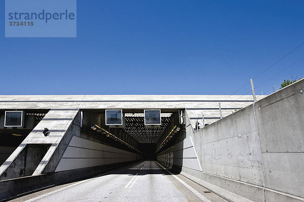 Eingang zum Tunnel an der Öresundbrücke zwischen Dänemark und Schweden  Europa