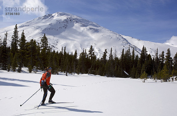 Nordisch Ski  Skilanglauf  Log Cabin  White Pass  Chilkoot Pass  Chilkoot Trail  British Columbia  Yukon Territorium  Kanada  Nordamerika
