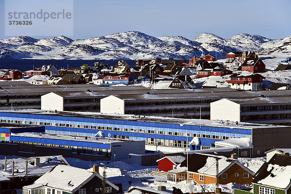 Blick auf Wohnblocks in Nuuk  Grönland