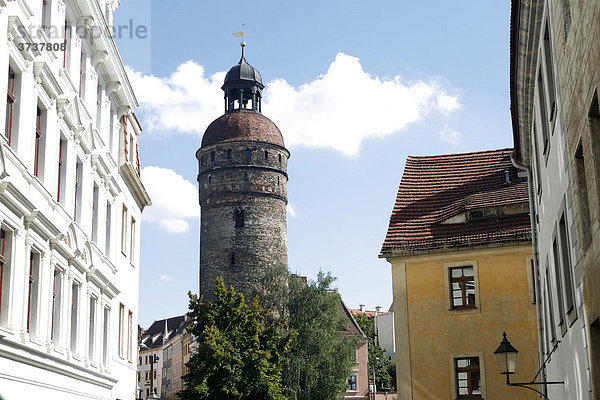 Blick auf den Nikolaiturm  Görlitz  Sachsen  Oberlausitz  Niederschlesien  Deutschland  Europa