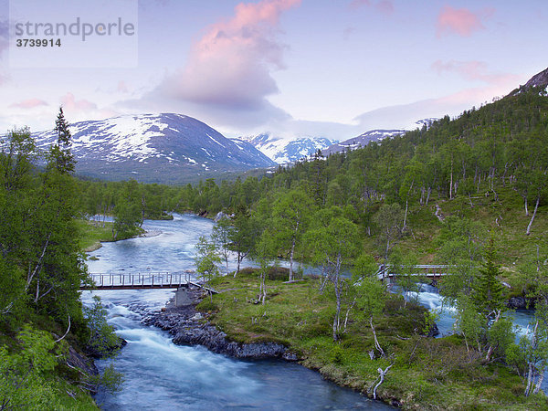 Fluss Biseggelva  Nationalpark Borgefjell  Nordland  Norwegen  Skandinavien  Nordeuropa