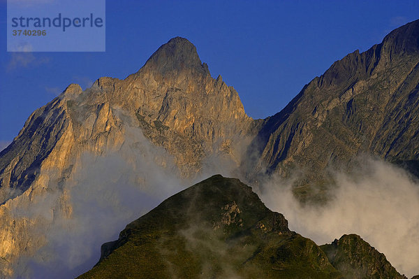 Grand Gabizon vom Col d'Aubisque  Pyrenäen  Aquitaine  Frankreich  Europa