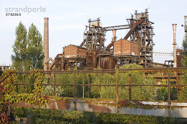 Industriedenkmal Thyssen Hochofen Eisenhütte Meiderich  Landschaftspark Duisburg-Nord  Nordrhein-Westfalen  Deutschland  Europa