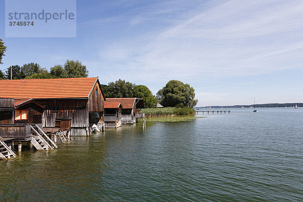 Bootshäuser in am Ammersee  Fünfseenland  Oberbayern  Bayern  Deutschland  Europa