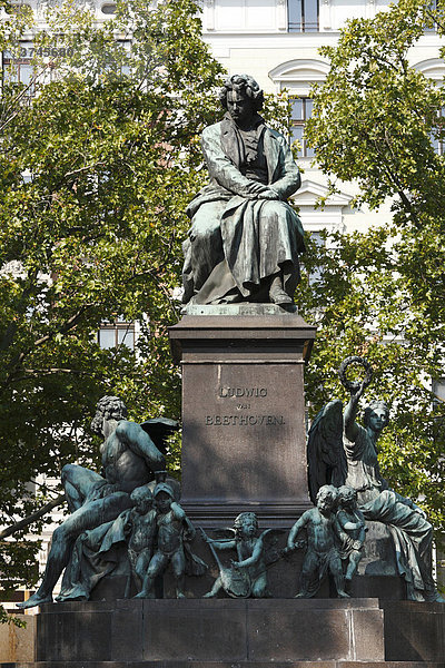 Denkmal Ludwig van Beethoven am Beethovenplatz  Wien  Österreich  Europa
