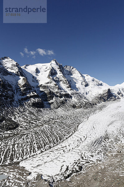 Großglockner  Pasterze-Gletscher  Blick von Kaiser-Franz-Josefs-Höhe  Großglockner-Hochalpenstraße  Nationalpark Hohe Tauern  Kärnten  Österreich  Europa