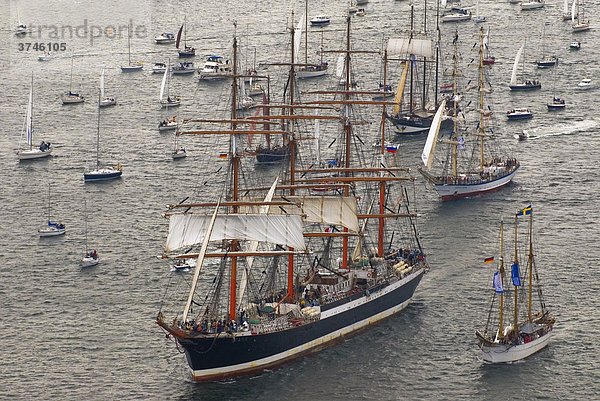 Windjammerparade der Kieler Woche 2008 mit dem russischen Segelschulschiff  der Viermastbark Sedov  Sedow  Kieler Förde  Schleswig-Holstein  Deutschland  Europa