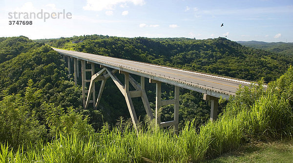 Größte Brücke auf Kuba  Mittelamerika  Karibik