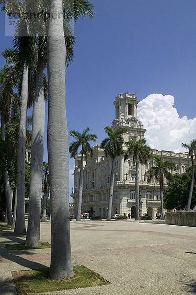 Platz in Havanna  Kuba  Mittelamerika  Karibik