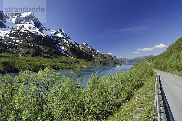 Streckenabschnitt an der E6  nahe Ornes  Norwegen