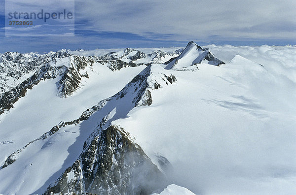 Gipfelblick vom Similaun  Ötztaler Alpen  Tirol  Österreich  Europa