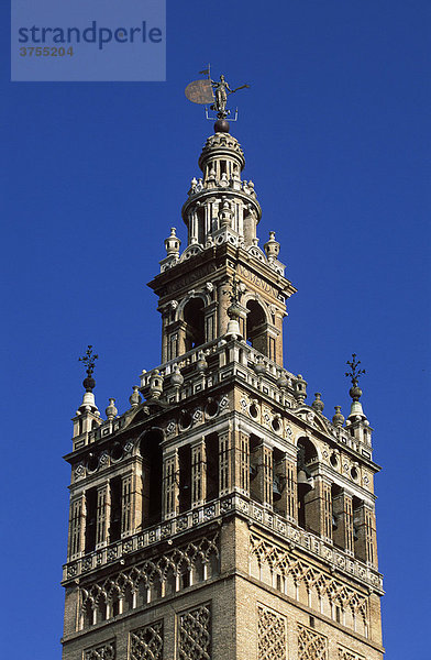 La Giralda  Turm der Kathedrale von Sevilla  Andalusien  Spanien