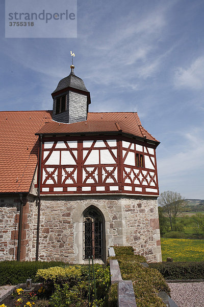 Wehrkirche in Untereschenbach  Stadt Hammelburg  Rhön  Unterfranken  Bayern  Deutschland  Europa