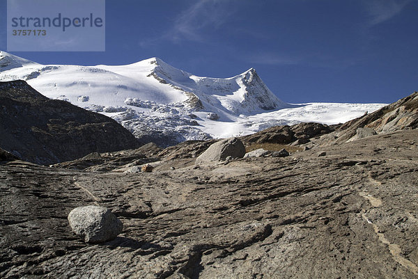 Gletscherschliff Schlattenkees  dahinter Hoher Zaun u. Schwarze Wand Venedigergruppe  Nationalpark Hohe Tauern  Osttirol  Österreich  Europa