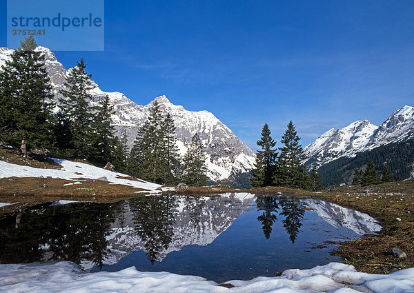 Ladiz  Birkkarspitze und Karwendeltal  Karwendelgebirge  Tirol  Österreich  Europa