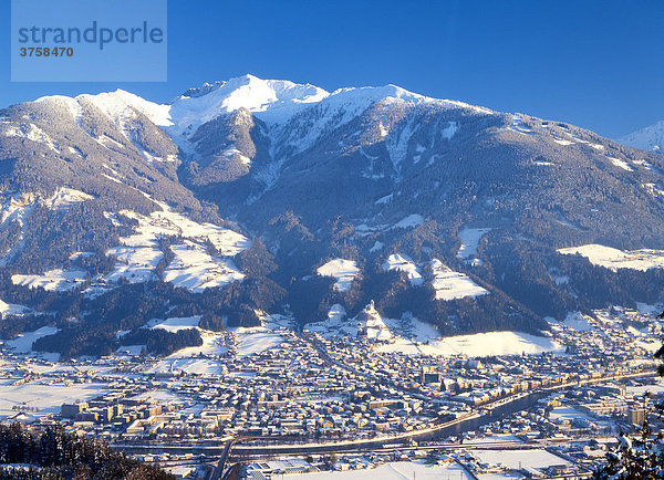 Schwaz im Winter  Schwaz  Tirol  Österreich  Europa