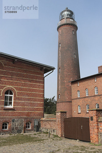 Leuchtturm Darßer Ort bei Prerow auf dem Darß  Nationalpark Vorpommersche Boddenlandschaft  Mecklenburg-Vorpommern  Deutschland  Europa