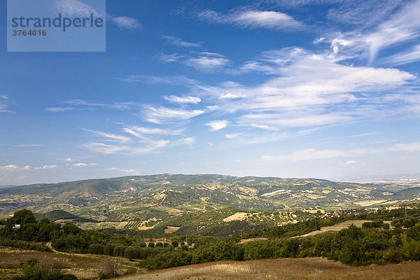 Landschaft mit Feldern Toskana Italien