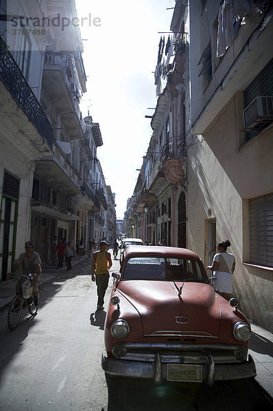 Kuba  Auto  Strasse