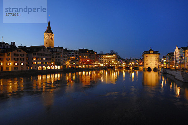 Zürich - Limmatquai im Abendlicht - Schweiz  Europa.