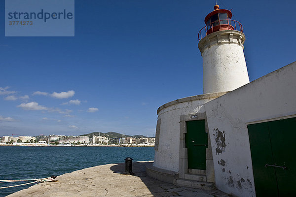 Leuchtturm am Hafen von Eivissa  Ibiza  Balearen  Spanien