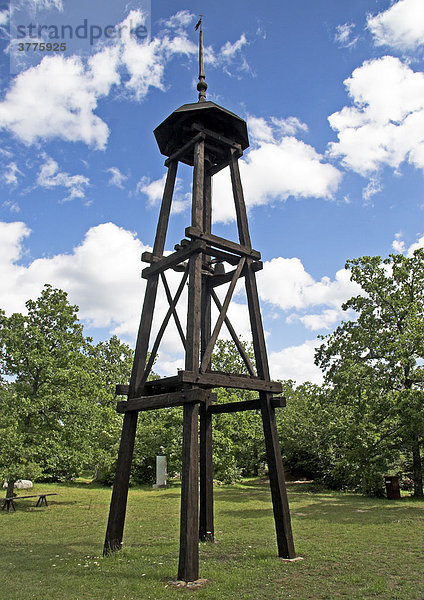 Glockenturm einer bäuerlichen Siedlung  Freilichtmuseum Bunge  Gotland  Schweden