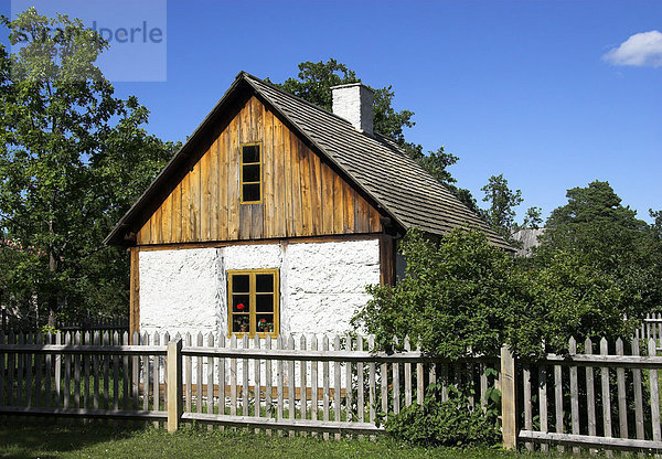 Wohnhaus eines Bauernhofs aus dem 19. Jahrhundert  Freilichtmuseum Bunge  Gotland  Schweden
