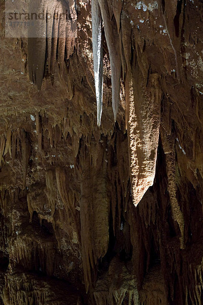 Topfsteinhöhle Boredine  Istrien  Kroatien